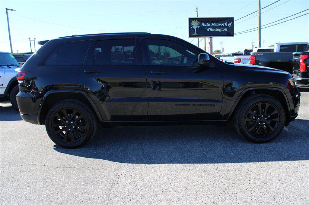 used 2017 Jeep Grand Cherokee car, priced at $14,995