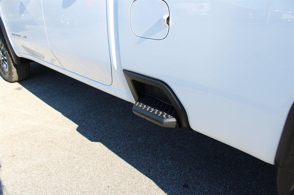 used 2022 GMC Sierra 2500 car, priced at $45,995