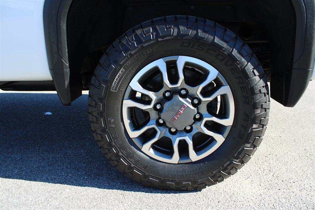 used 2022 GMC Sierra 2500 car, priced at $45,995