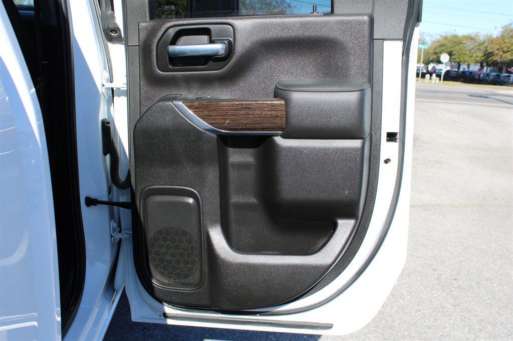 used 2022 GMC Sierra 2500 car, priced at $45,995