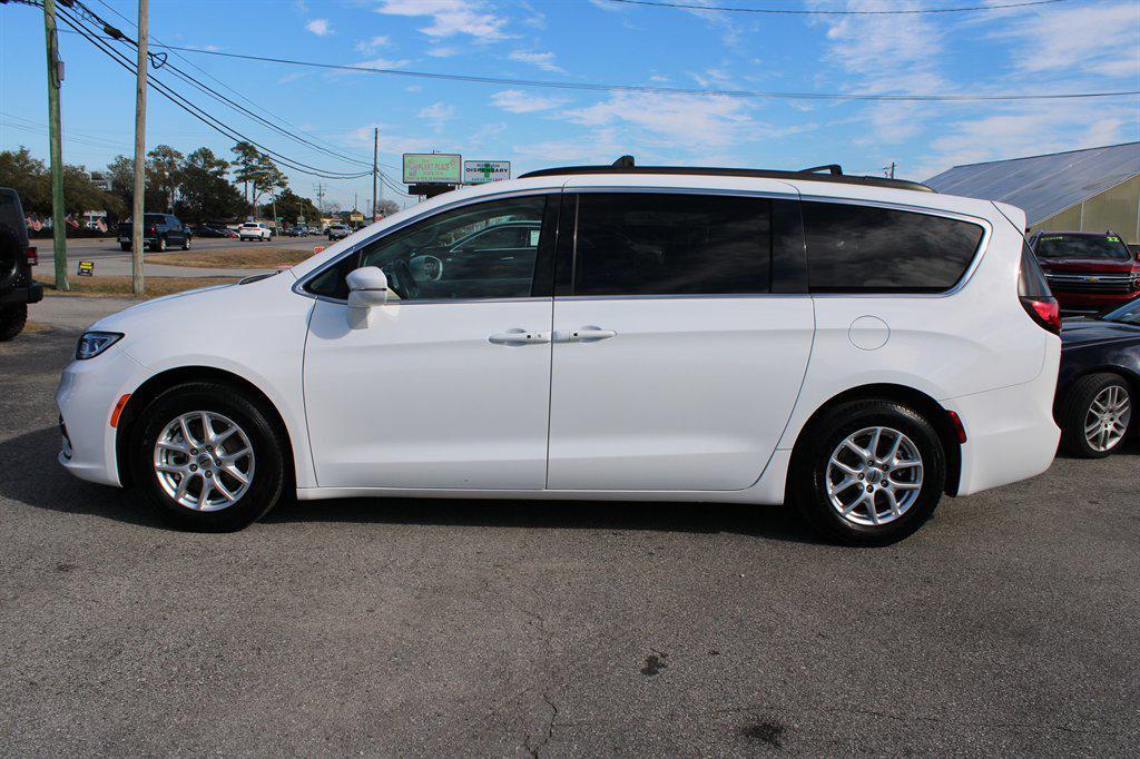 used 2022 Chrysler Pacifica car, priced at $19,298
