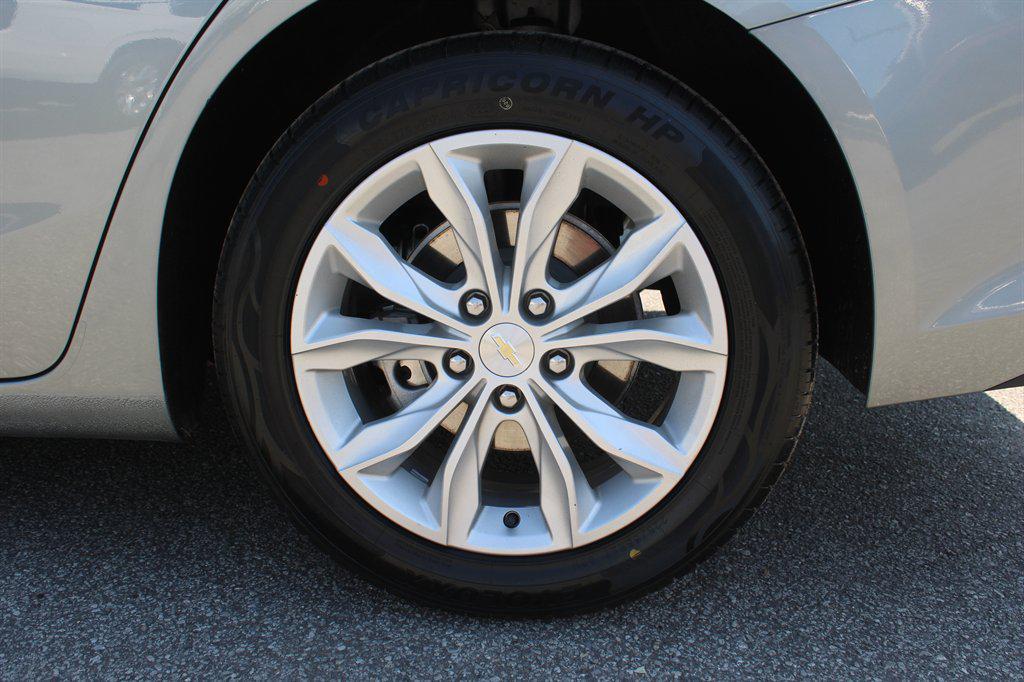 used 2024 Chevrolet Malibu car, priced at $19,995