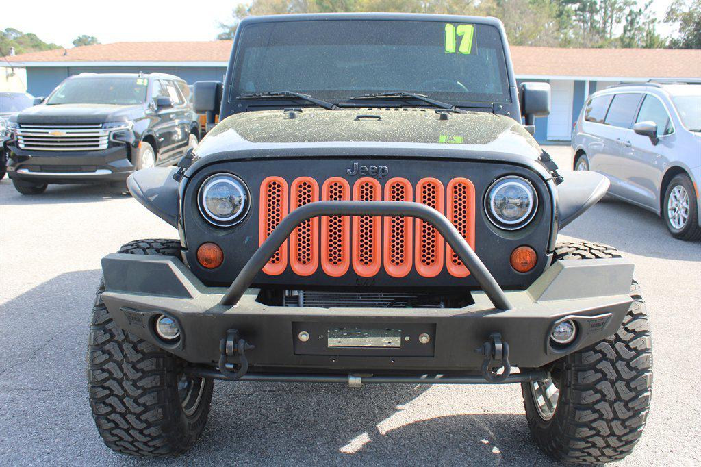 used 2013 Jeep Wrangler Unlimited car, priced at $15,995