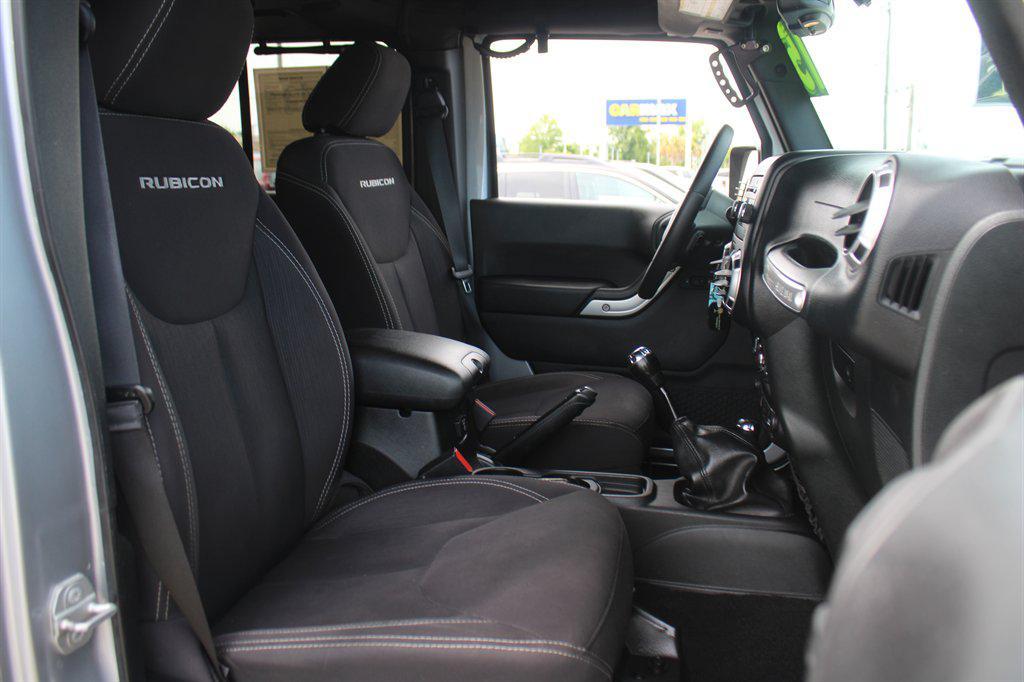 used 2015 Jeep Wrangler Unlimited car, priced at $22,995