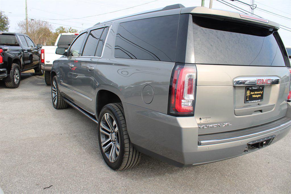 used 2019 GMC Yukon XL car