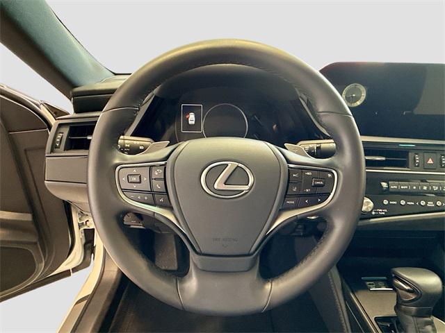 used 2025 Lexus ES 350 car, priced at $40,980