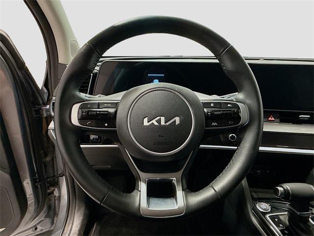 2025 Everlasting Silver Kia Sportage