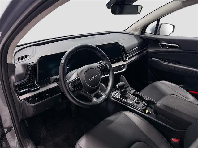 2025 Everlasting Silver Kia Sportage