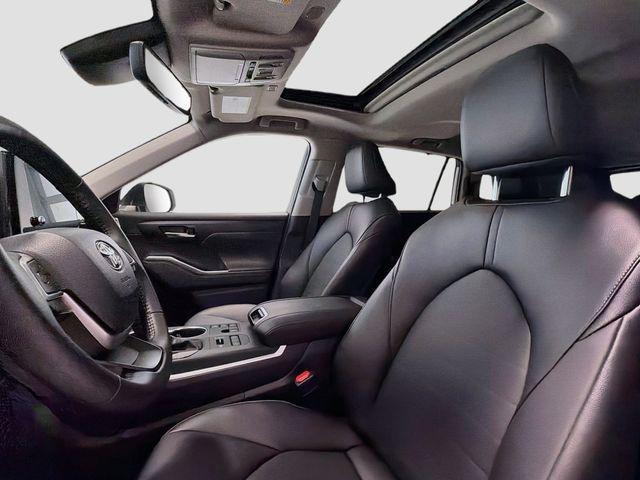 used 2026 Toyota Highlander car, priced at $47,279