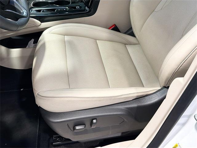 used 2023 Buick Envision car, priced at $24,980