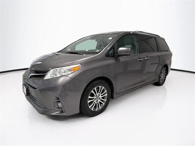 used 2018 Toyota Sienna car, priced at $18,822