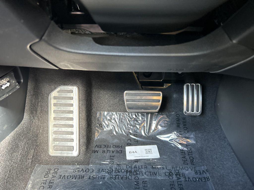 new 2026 Honda Accord Hybrid car, priced at $33,833