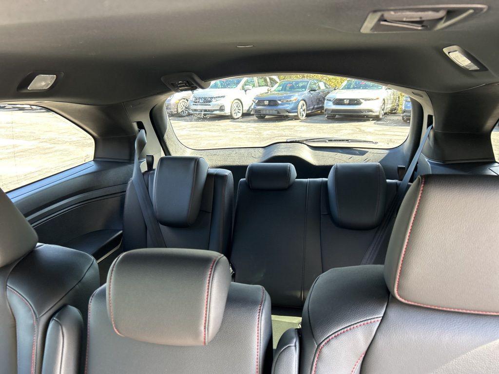 new 2026 Honda Odyssey car, priced at $42,669