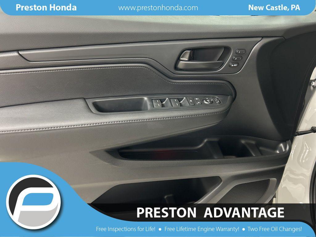 new 2026 Honda Odyssey car, priced at $43,096