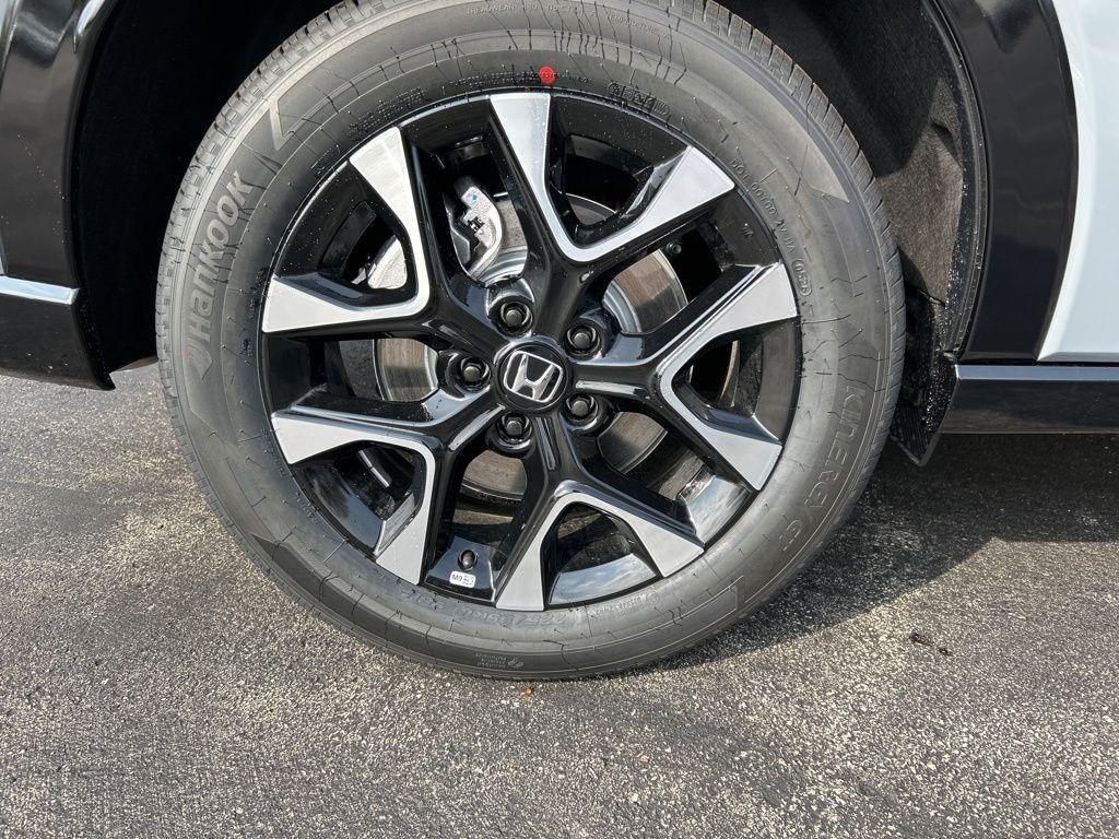 new 2026 Honda HR-V car, priced at $32,237