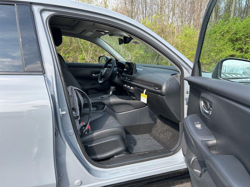 new 2026 Honda HR-V car, priced at $32,237