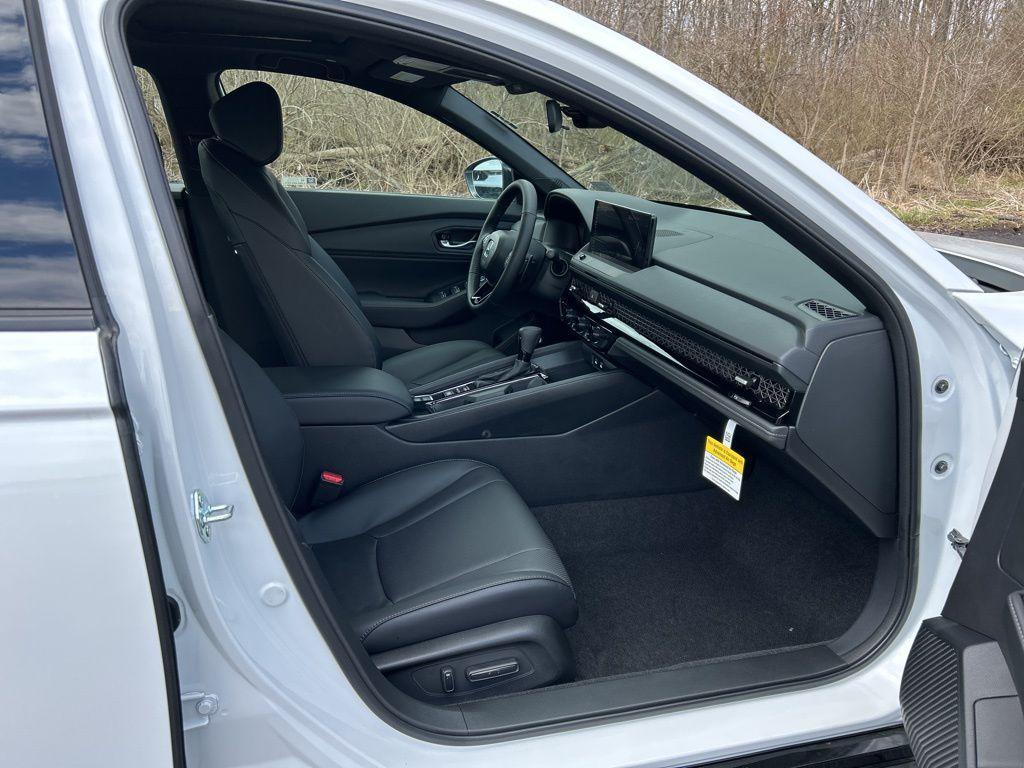 new 2026 Honda Accord Hybrid car, priced at $35,276