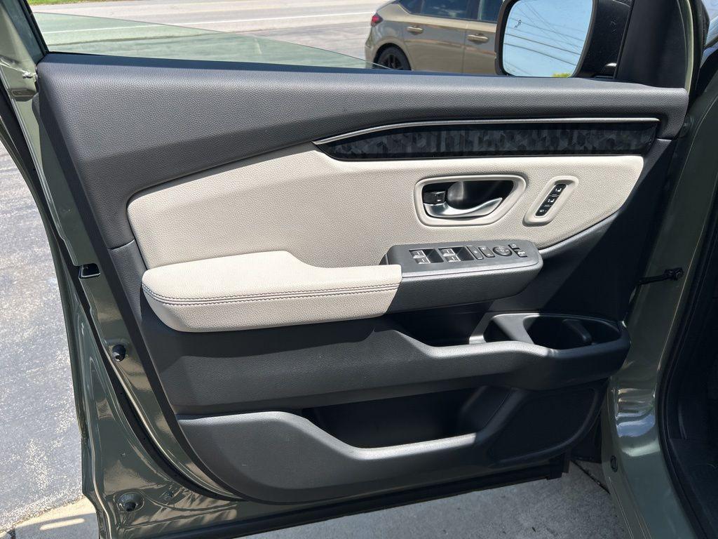 new 2026 Honda Passport car, priced at $50,355