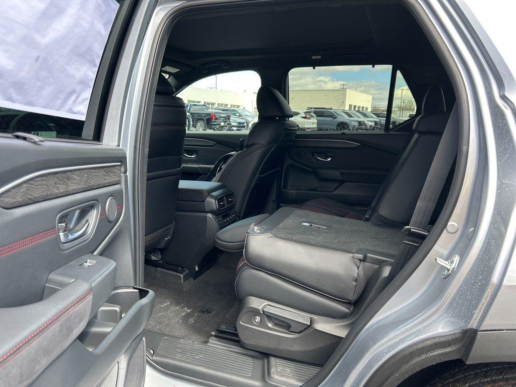 new 2026 Honda Pilot car, priced at $56,490