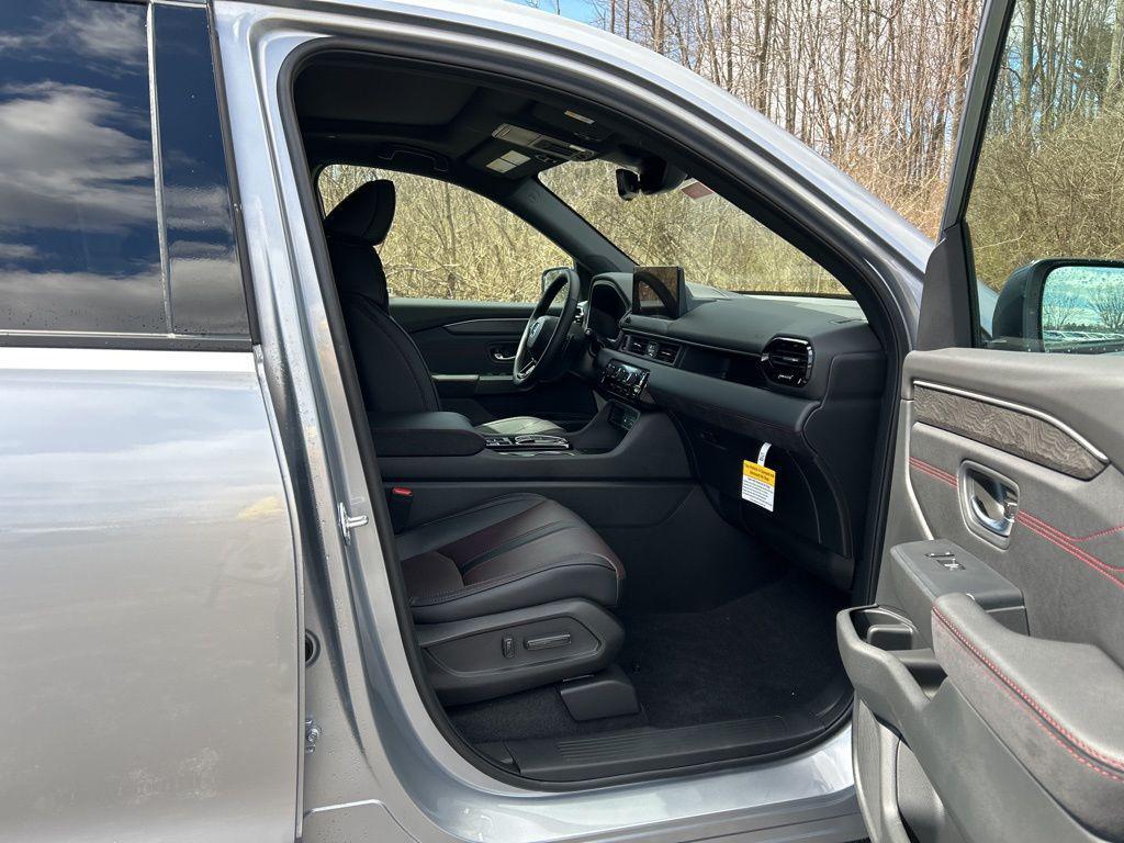 new 2026 Honda Pilot car, priced at $56,490