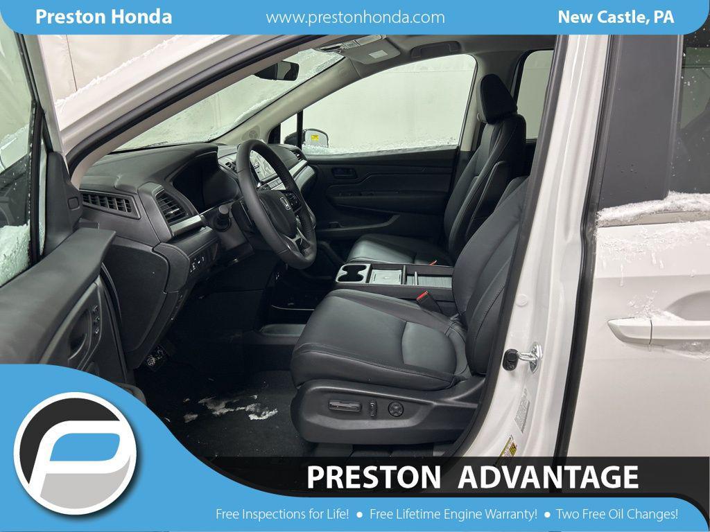 new 2026 Honda Odyssey car, priced at $43,250