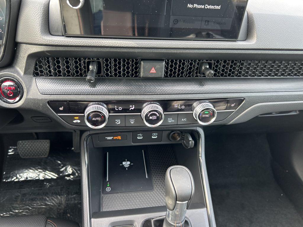 new 2026 Honda CR-V Hybrid car, priced at $39,584
