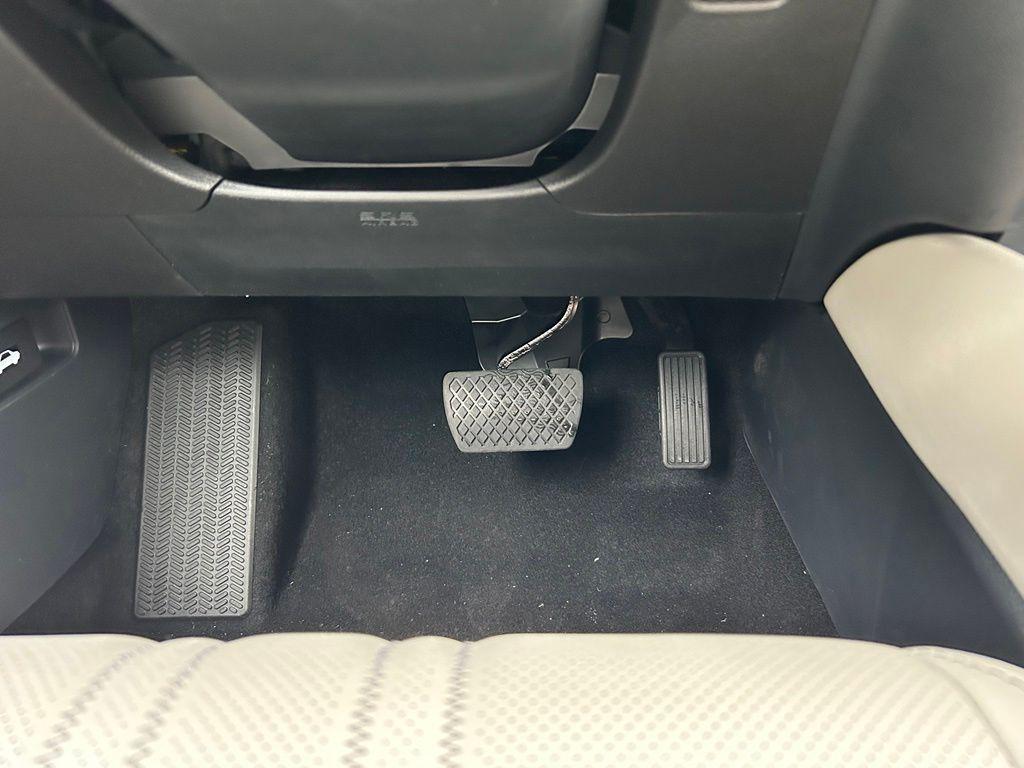 new 2027 Honda HR-V car, priced at $33,855