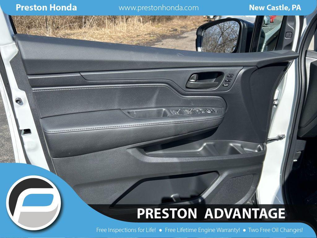 new 2026 Honda Odyssey car, priced at $42,064