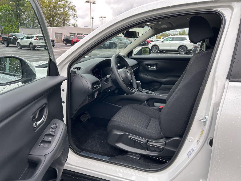 new 2026 Honda HR-V car, priced at $28,708