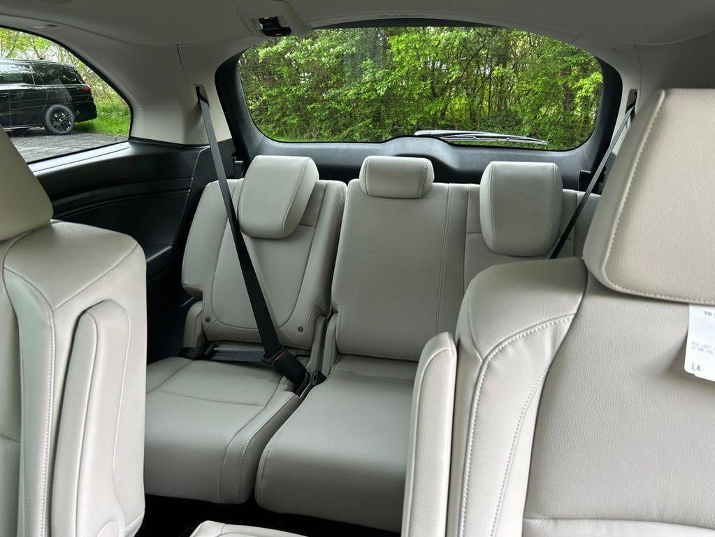 new 2026 Honda Odyssey car, priced at $41,637