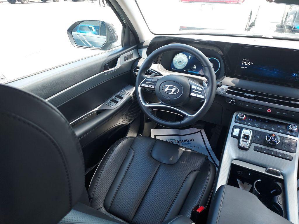 used 2023 Hyundai Palisade car, priced at $32,274