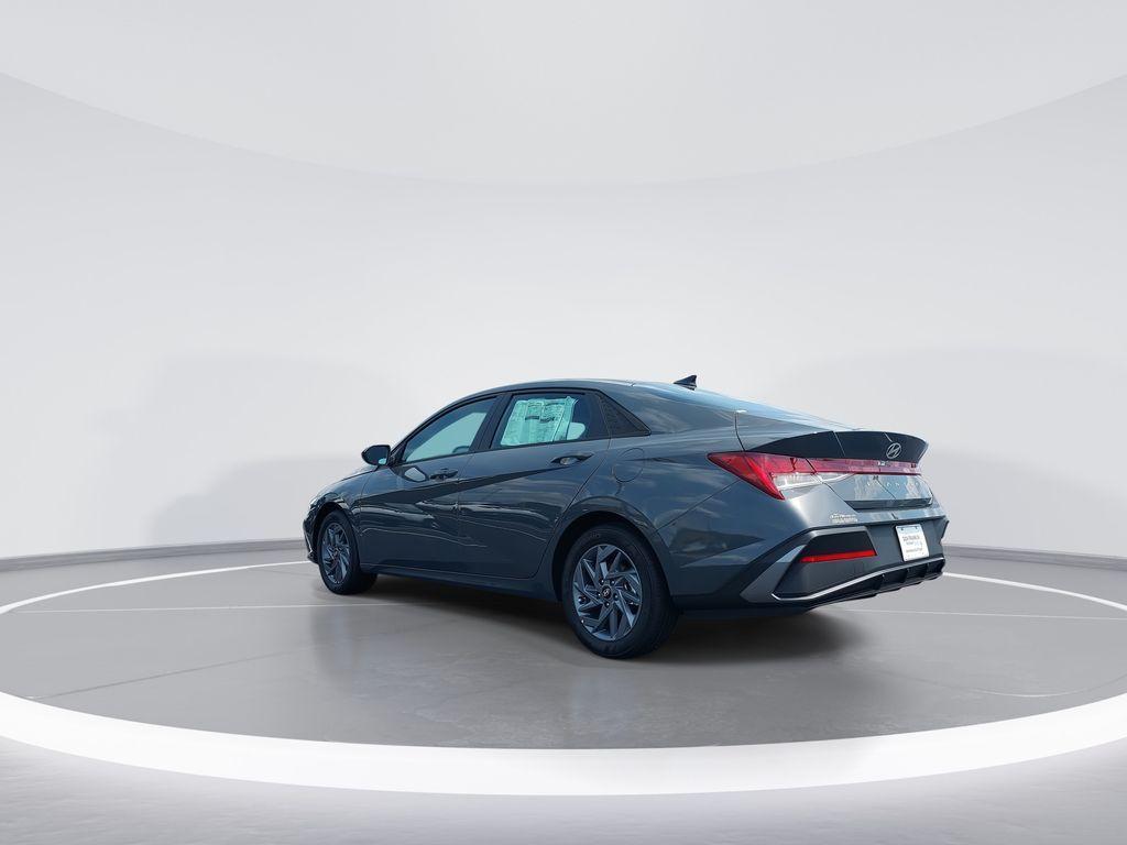 new 2026 Hyundai ELANTRA HEV car, priced at $25,782