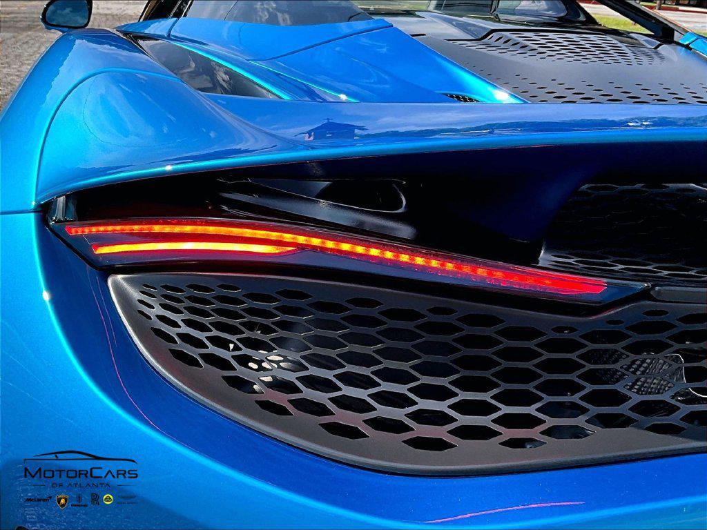 McLaren 750S view 22