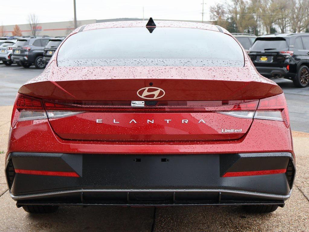 new 2025 Hyundai Elantra car, priced at $26,477