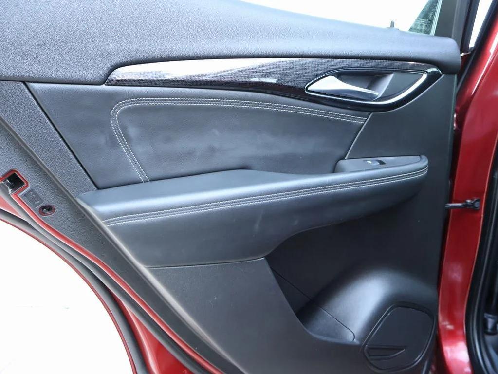 used 2023 Buick Envision car, priced at $18,988