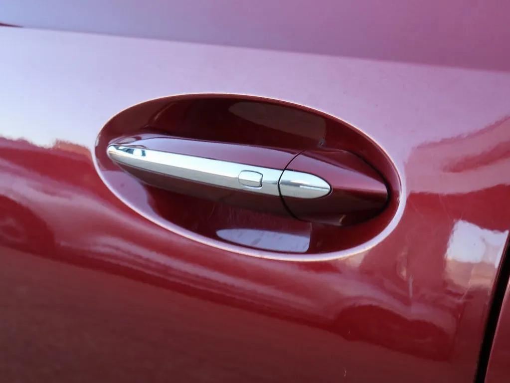 used 2023 Buick Envision car, priced at $18,988