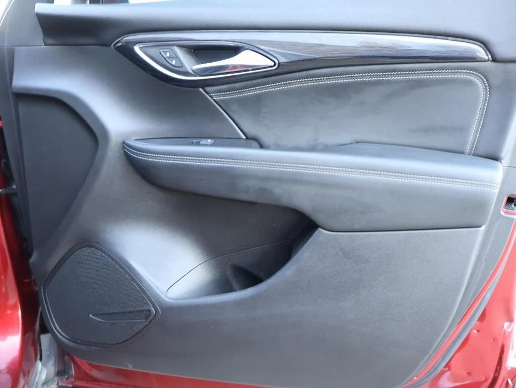 used 2023 Buick Envision car, priced at $18,988