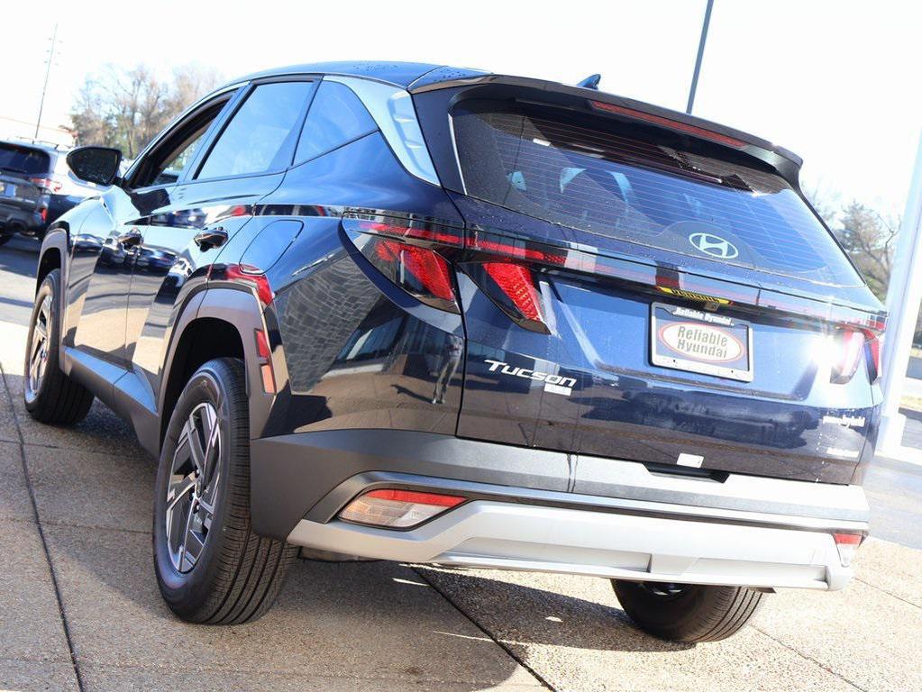 new 2026 Hyundai TUCSON Hybrid car, priced at $32,454