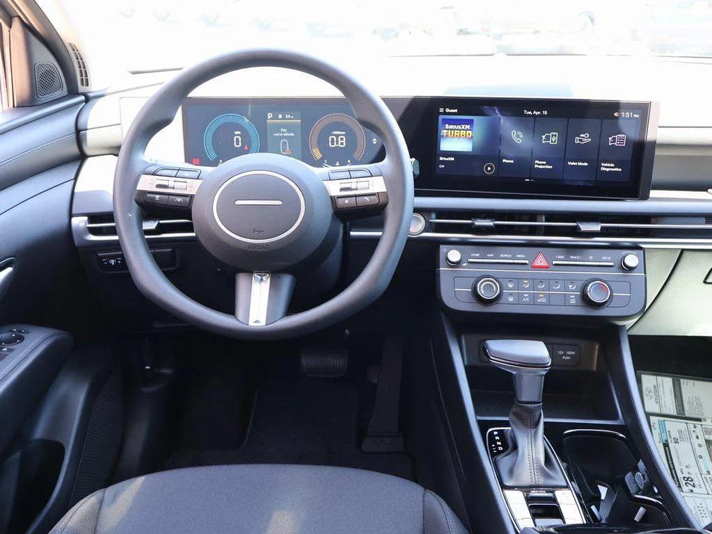 new 2025 Hyundai Tucson car, priced at $27,577