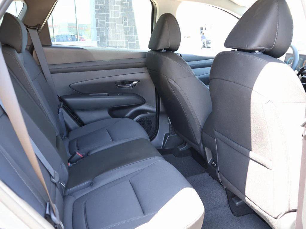 new 2025 Hyundai Tucson car, priced at $27,577