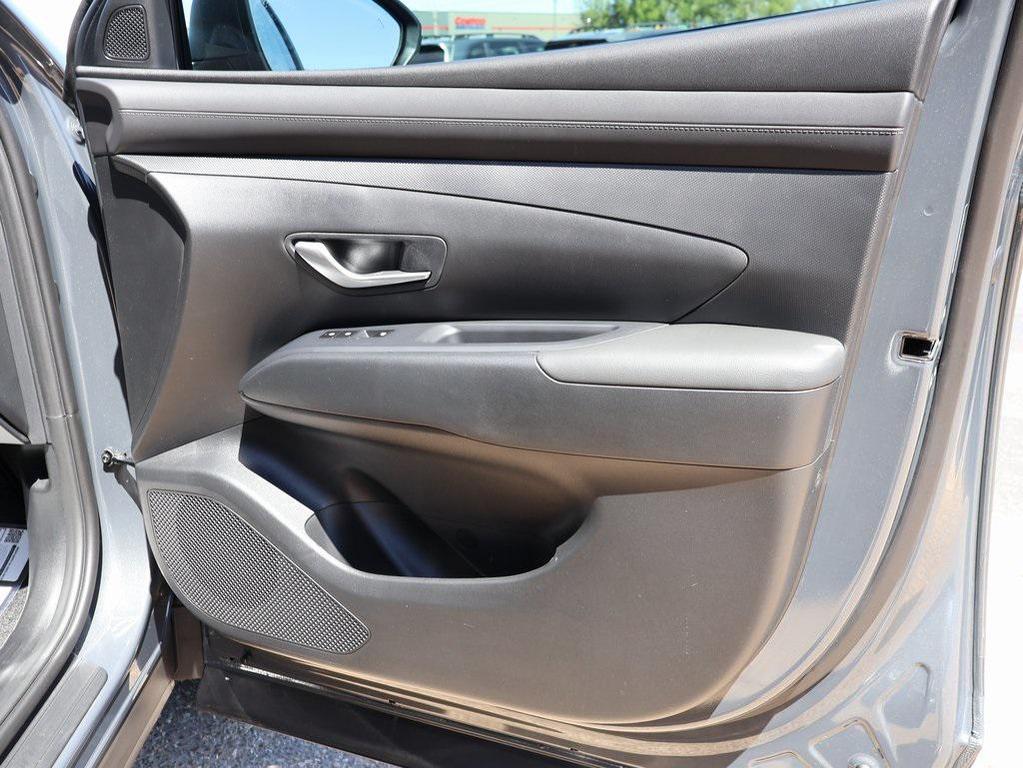 new 2025 Hyundai Tucson car, priced at $27,577