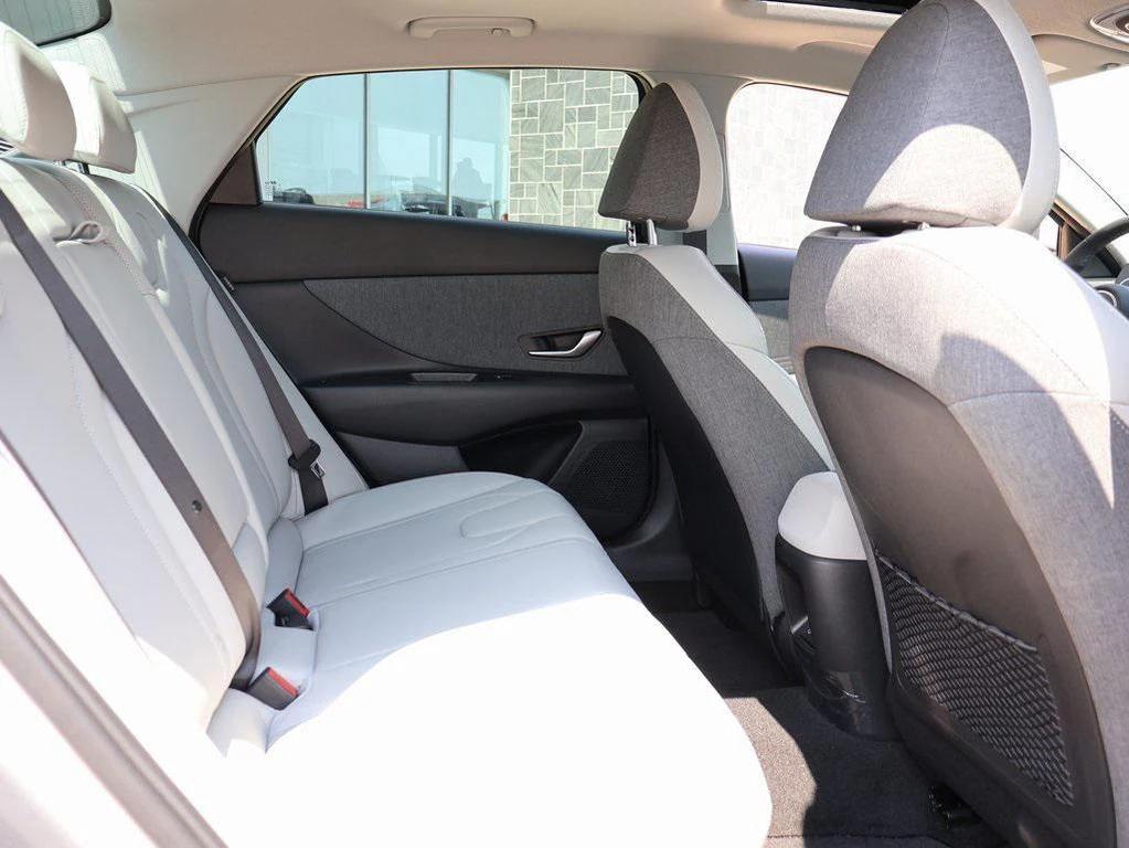 new 2025 Hyundai Elantra car, priced at $27,118