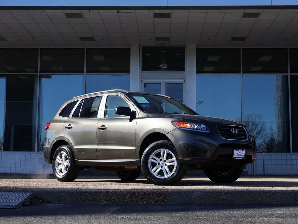 used 2012 Hyundai Santa Fe car, priced at $6,599