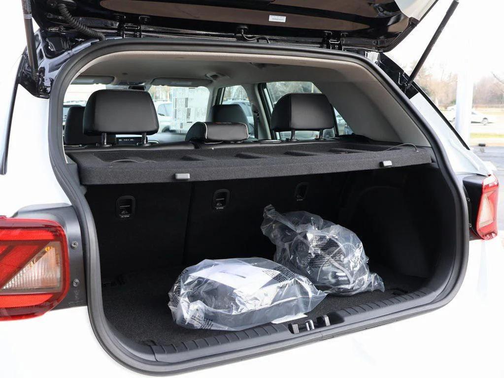 new 2026 Hyundai Venue car, priced at $24,137