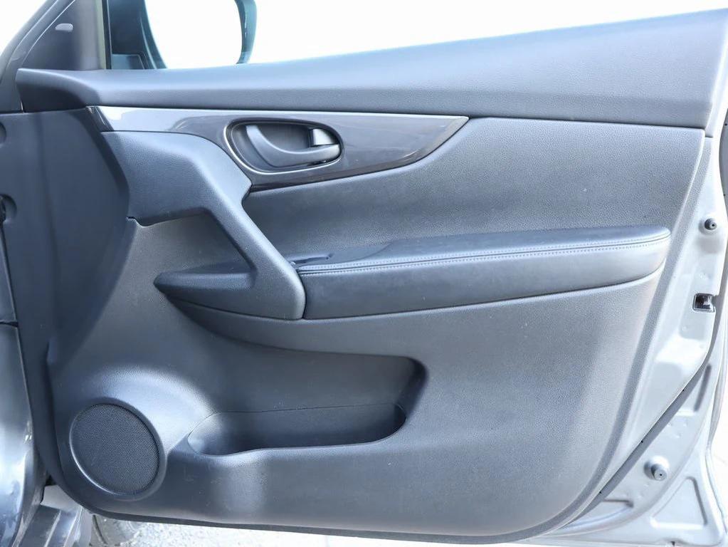 used 2020 Nissan Rogue car, priced at $13,698