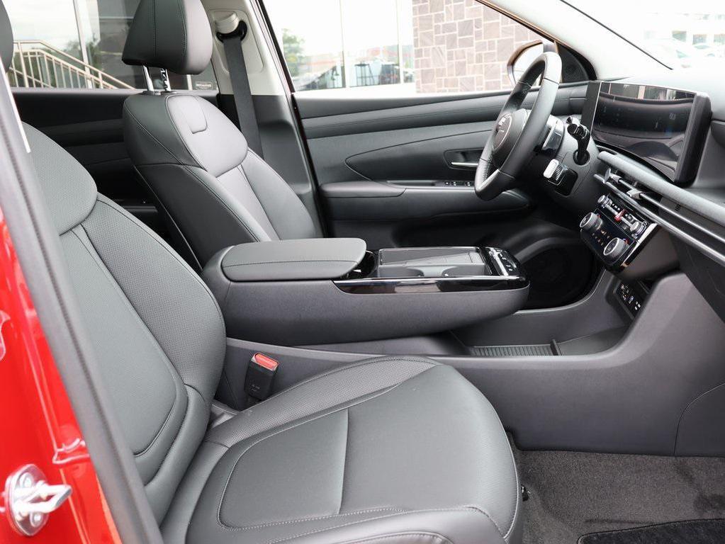 new 2025 Hyundai TUCSON Hybrid car, priced at $34,628