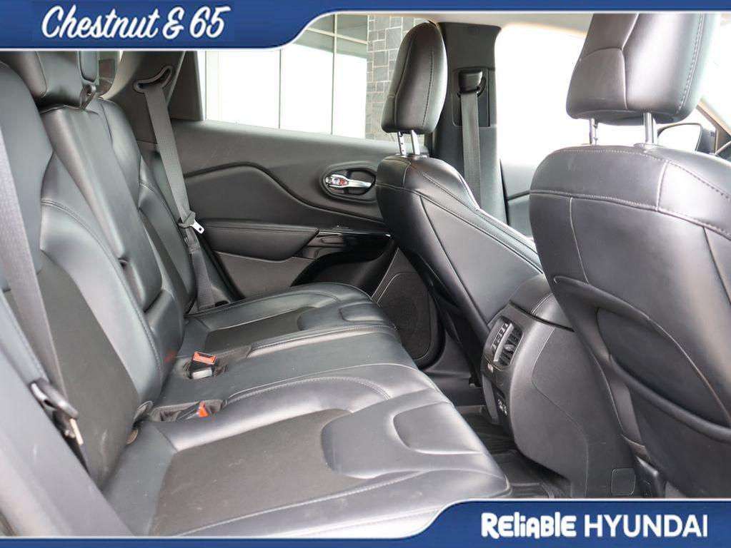 used 2021 Jeep Cherokee car, priced at $17,399