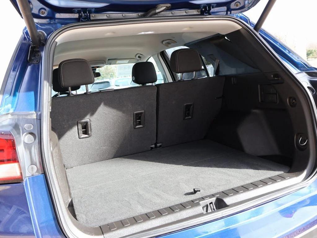 used 2022 Chevrolet Equinox car, priced at $17,499