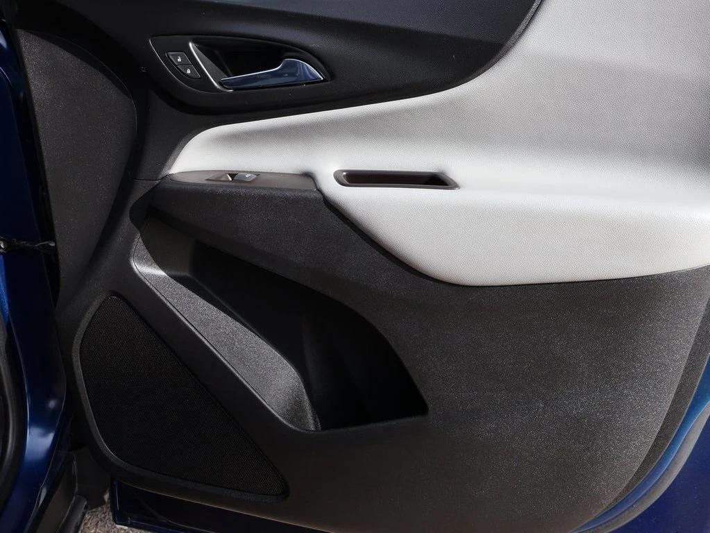 used 2022 Chevrolet Equinox car, priced at $17,499