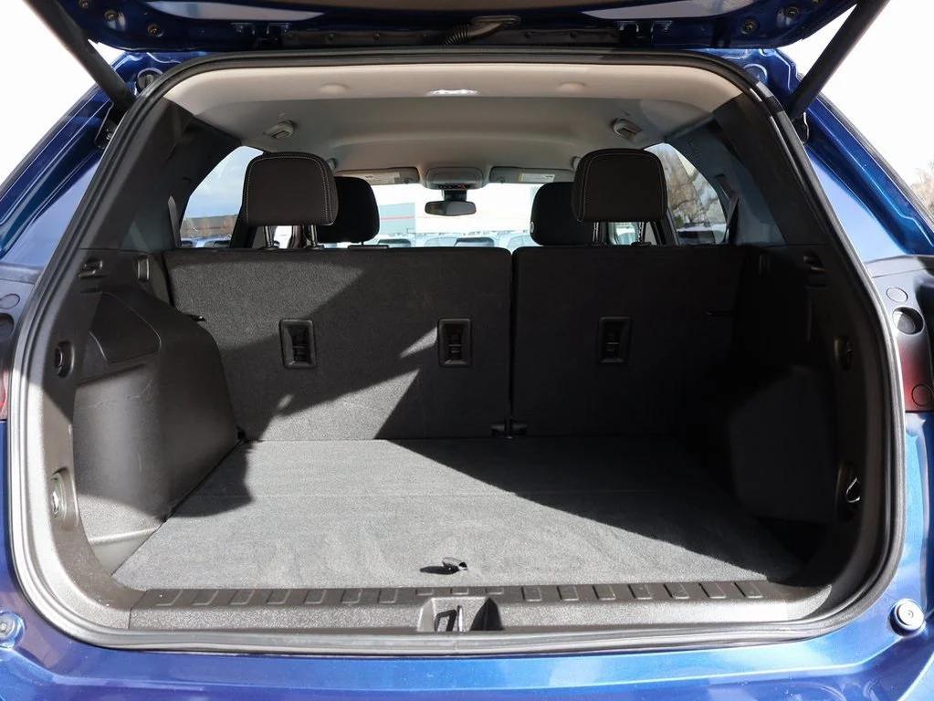 used 2022 Chevrolet Equinox car, priced at $17,499